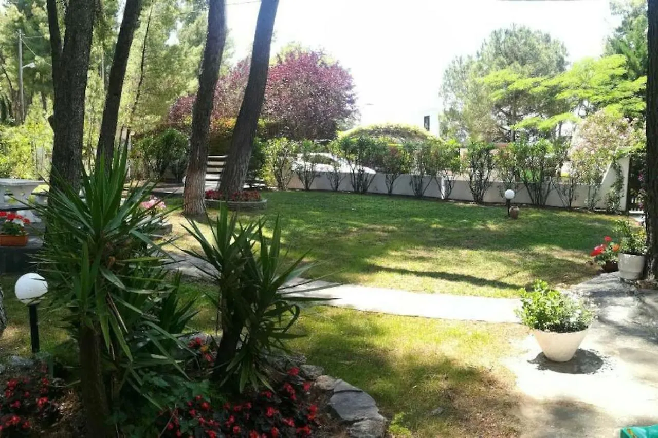 Sani Villa Of Traditional Architecture